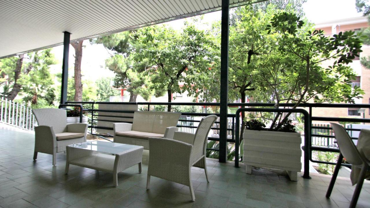Hotel Pineta ซัน เบเนเดตโต เดล ตรอนโต ภายนอก รูปภาพ