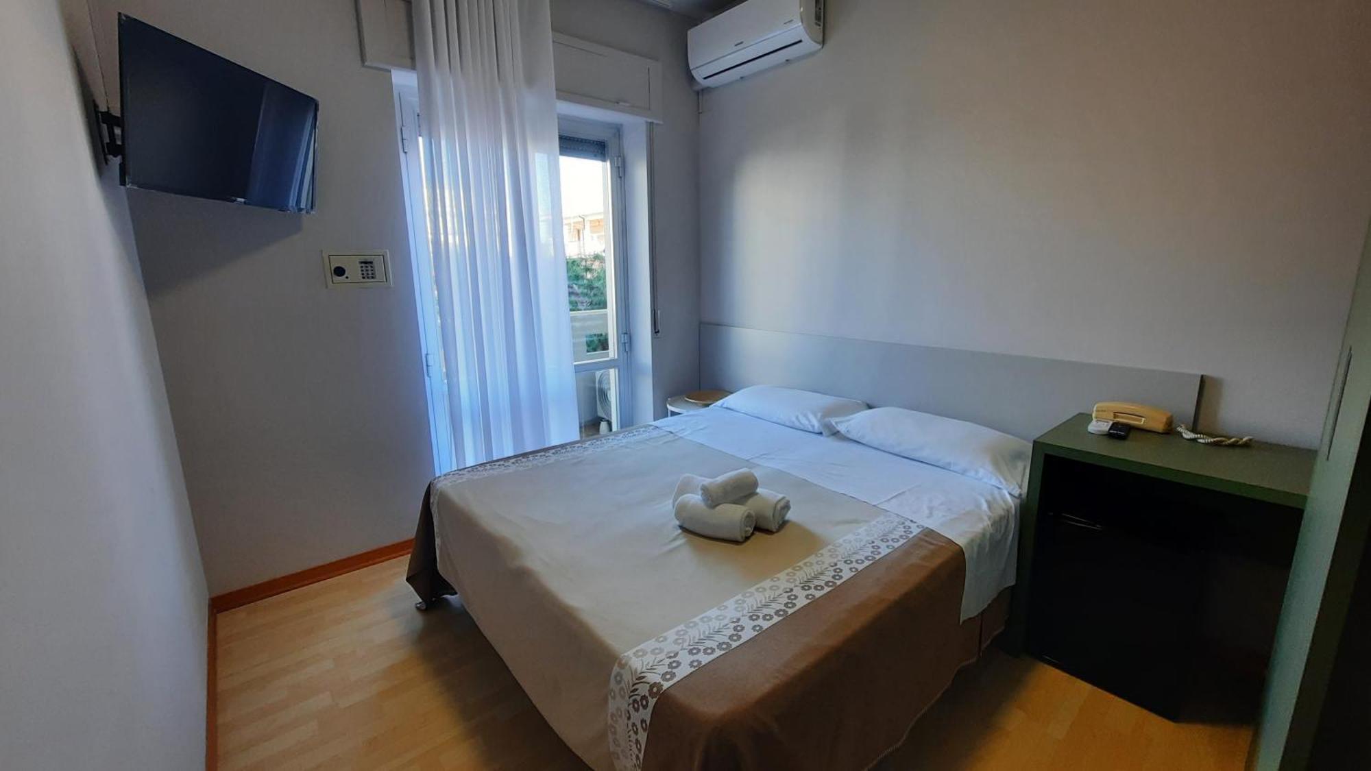 Hotel Pineta ซัน เบเนเดตโต เดล ตรอนโต ภายนอก รูปภาพ