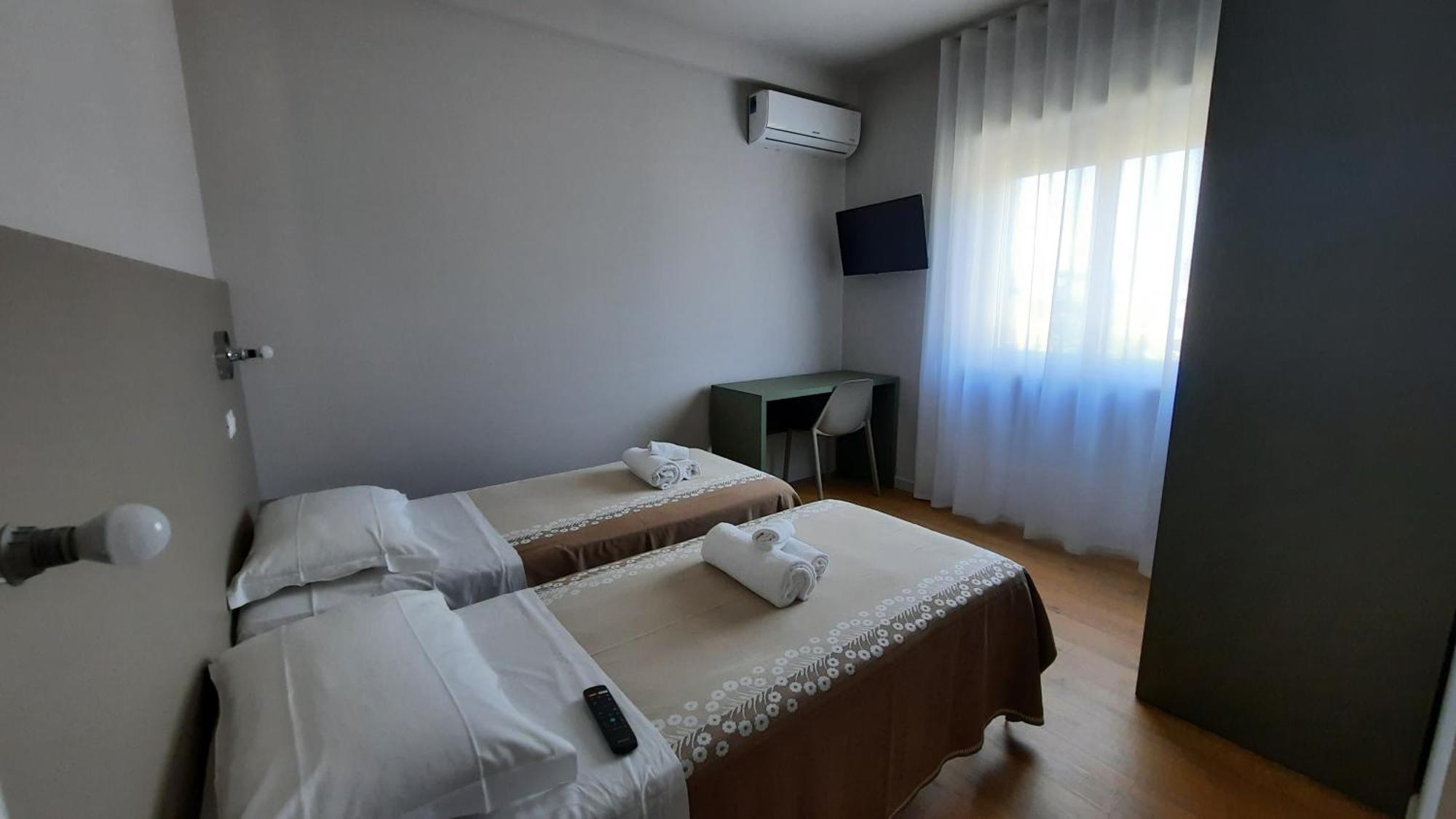 Hotel Pineta ซัน เบเนเดตโต เดล ตรอนโต ภายนอก รูปภาพ
