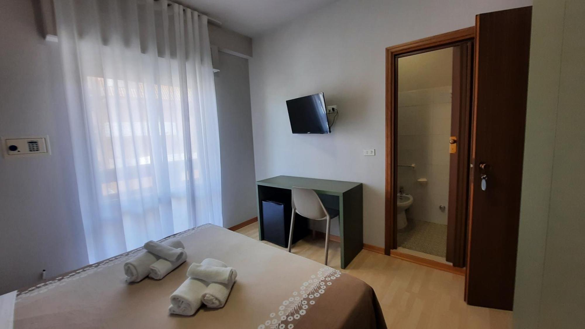 Hotel Pineta ซัน เบเนเดตโต เดล ตรอนโต ภายนอก รูปภาพ